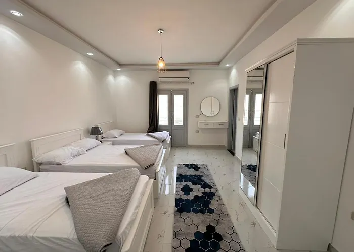 Noya House Hotel *